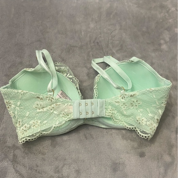 New! Victoria’s Secret Green Lace Lightly Lined Plunge Half Pad Bra 10266 - Picture 7 of 8